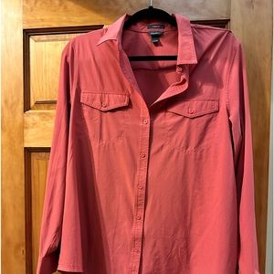 Eddie Bauer Pave the Way long sleeved blouse, dark pink color size large
